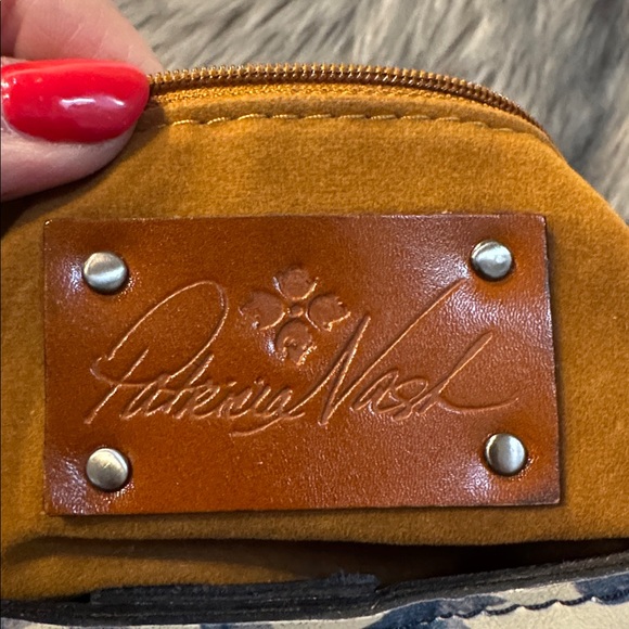 Patricia Nash Floral Patterned Leather Crossbody Bag - Picture 2 of 9